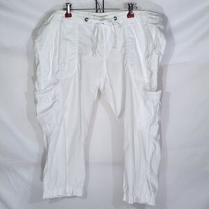 Women'  White Cargo Pants(20w)